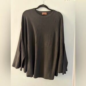 Karisma Black Bat Wing Flowy Long Sleeve Top
